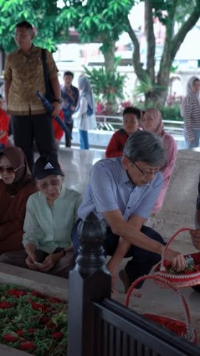 Video post from pemkotblitar.