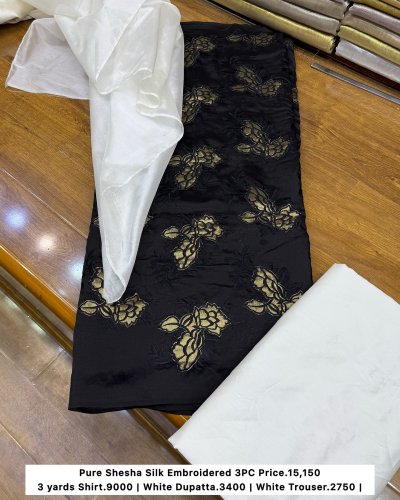 Carousel post from akbar_fabrics_.