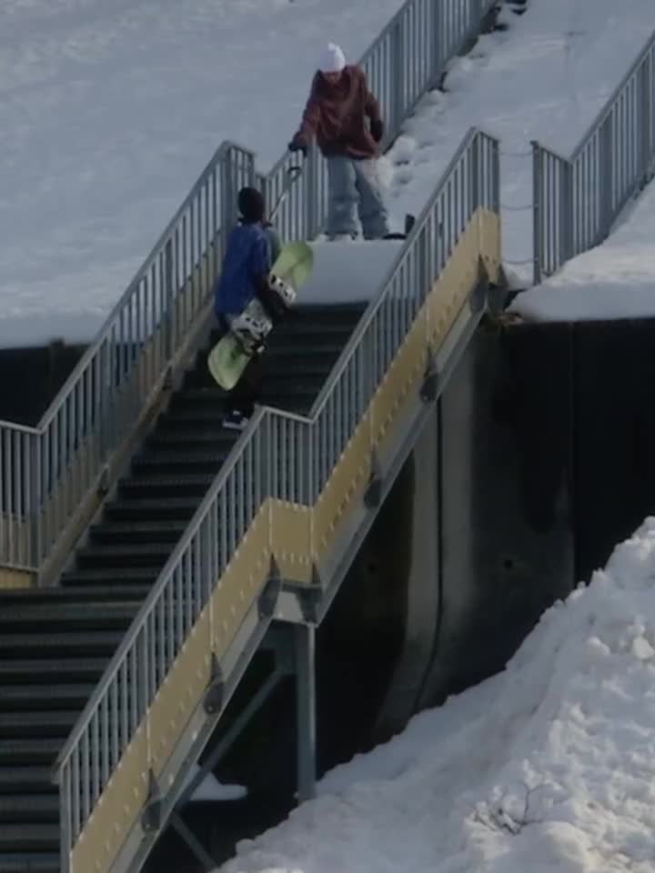 Carousel post from gnusnowboards.