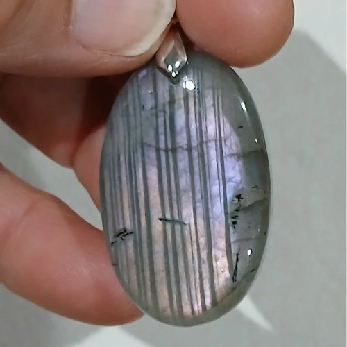 Carousel post from lemondemagiquedescristaux.