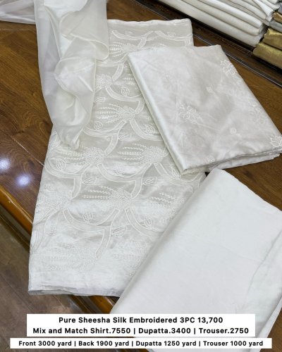 Carousel post from akbar_fabrics_.