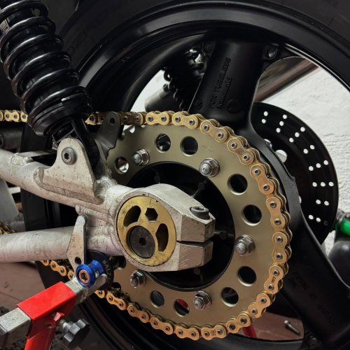 Titanium Engine Kit Kawasaki Ninja ZX-10R Flanged Hex | Pro-Bolt
