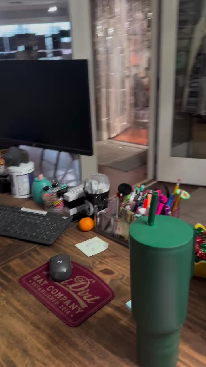 Video post from reddirthatco.