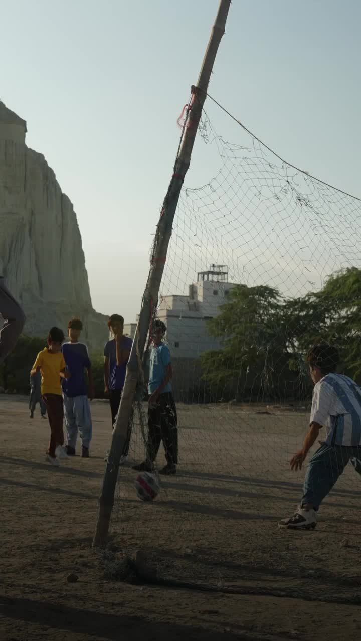 Video post from pakfightspolio.