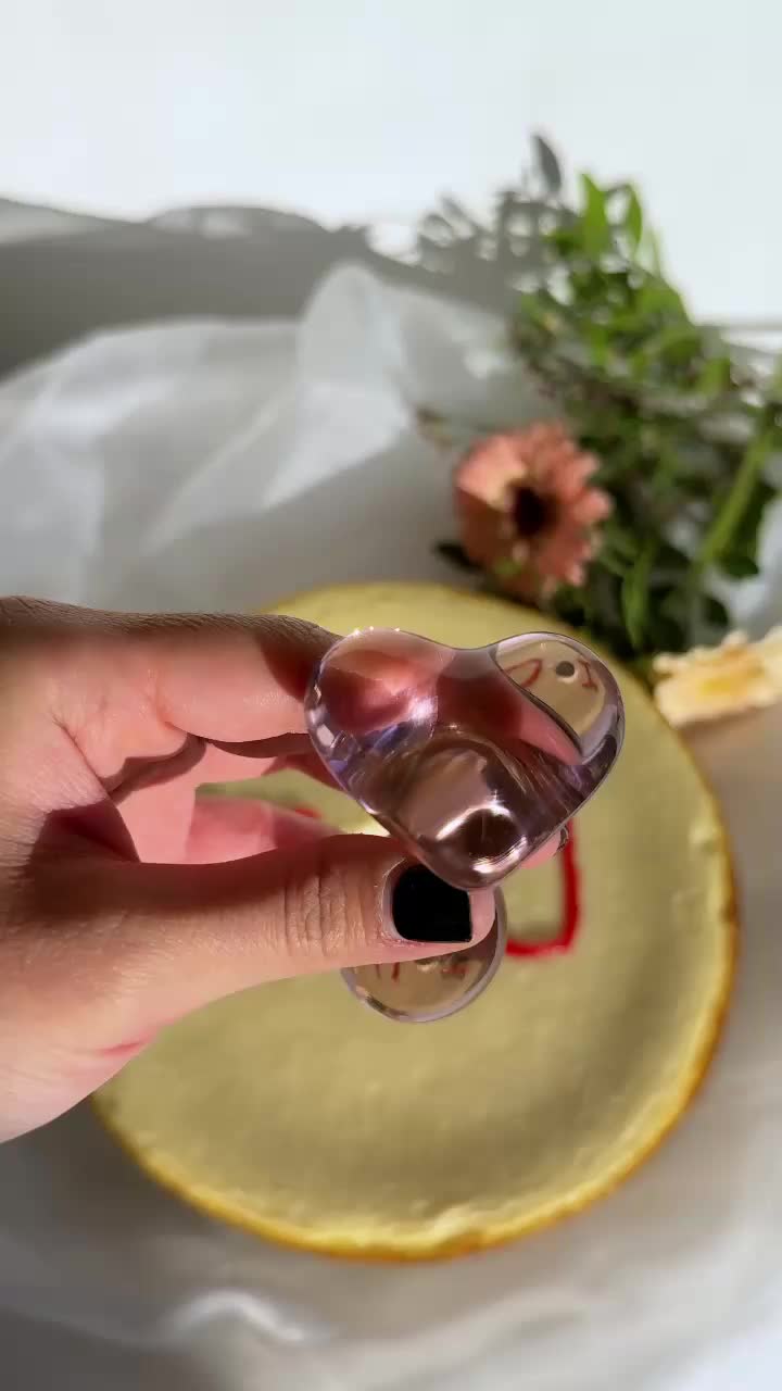 Video post from lovehoneyofficial.
