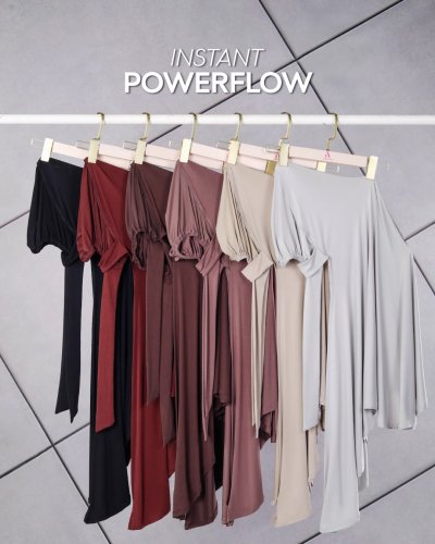 Carousel post from galeriariani.