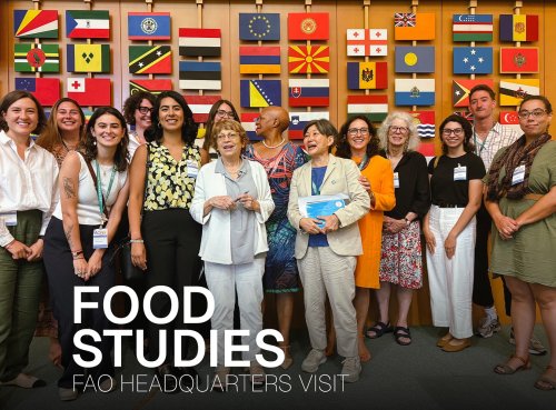 Carousel post from aurrome.