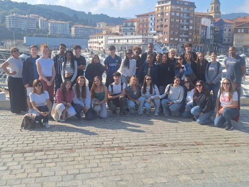 Carousel post from ellacuriazurbaranbhi.