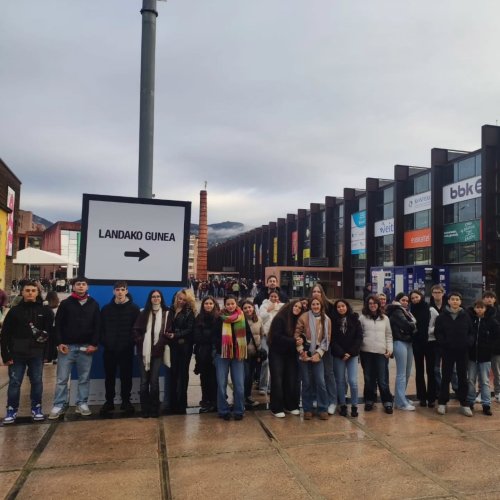 Carousel post from ellacuriazurbaranbhi.