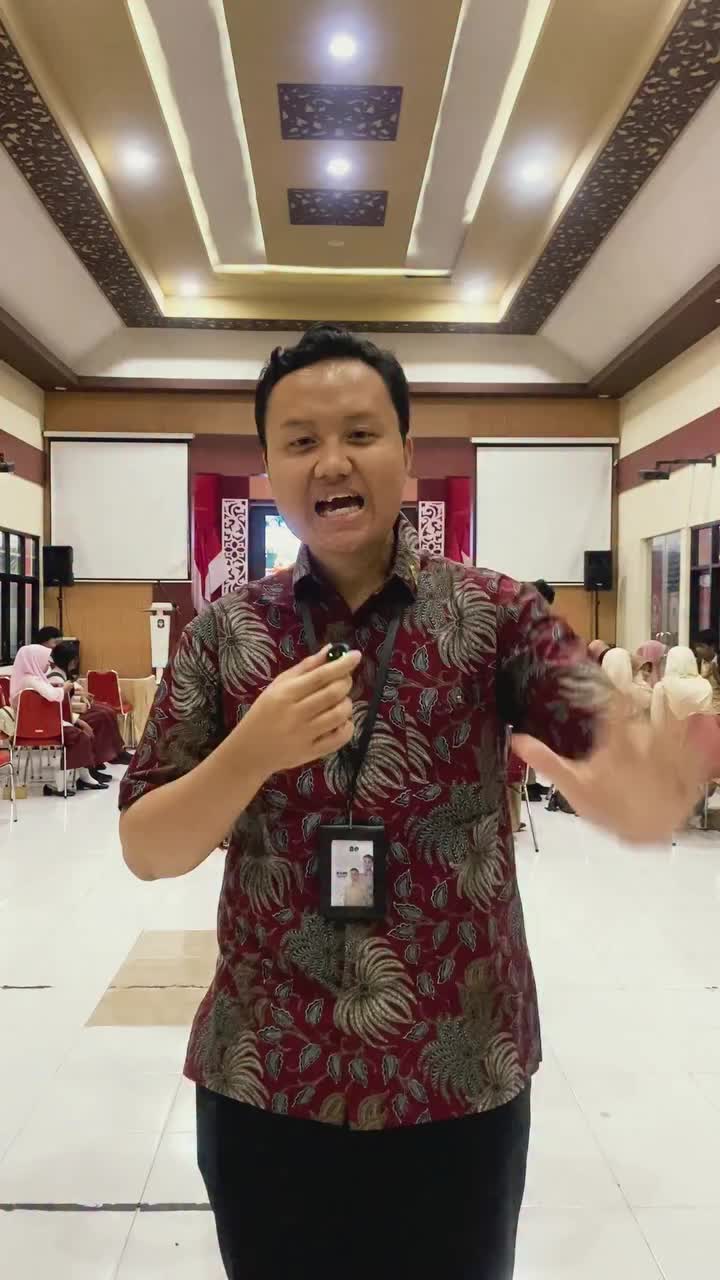 Video post from pemkotblitar.