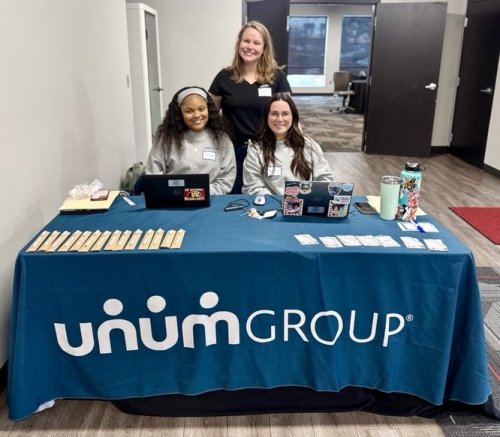 Carousel post from unumcareers.