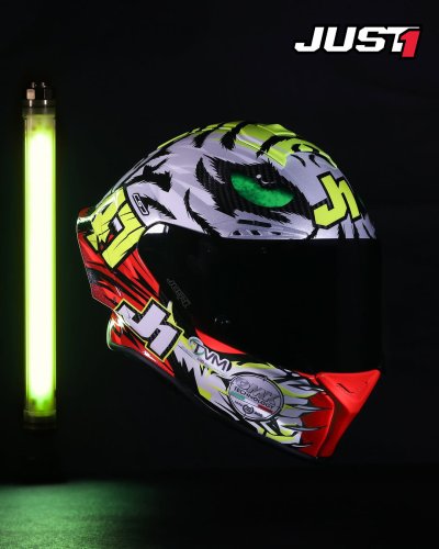 Photo post from motomax.