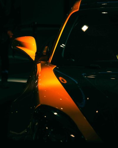 Carousel post from salonautolyon.