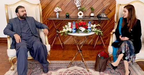 Carousel post from pakfightspolio.