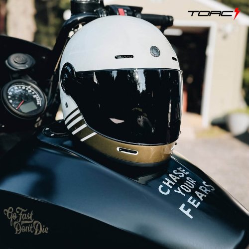 Photo post from motomax.