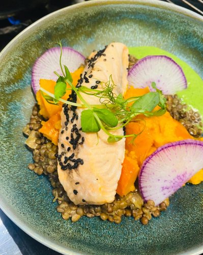 Carousel post from miditreizepontarlier.