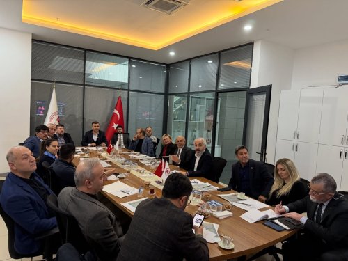 Carousel post from turkiyemasatenisifederasyonu.