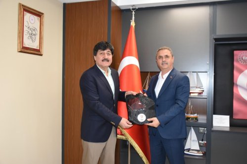 Carousel post from turkiyemasatenisifederasyonu.