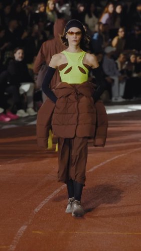 Video post from liveoficial.