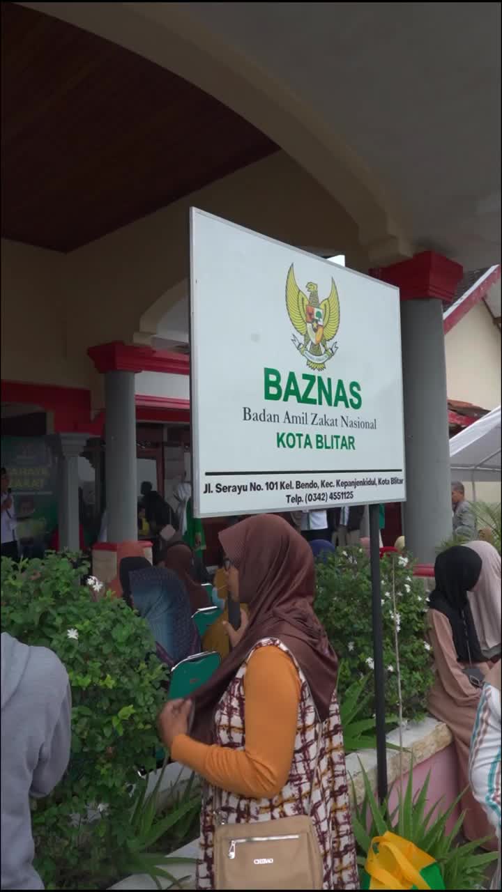 Video post from pemkotblitar.