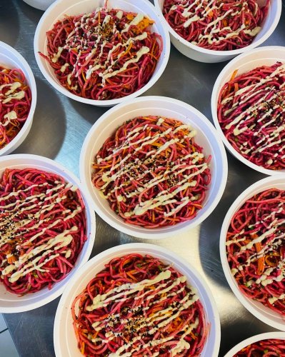 Carousel post from miditreizepontarlier.