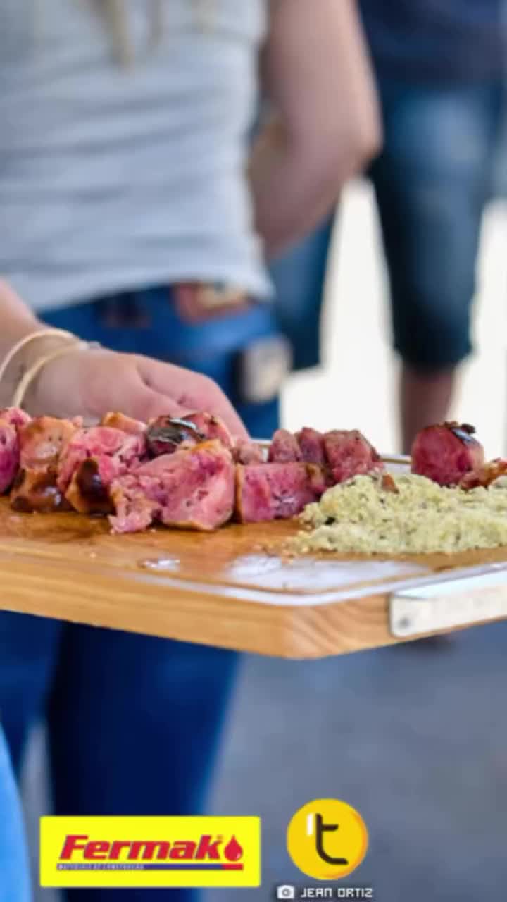 Video post from fermakoficial.