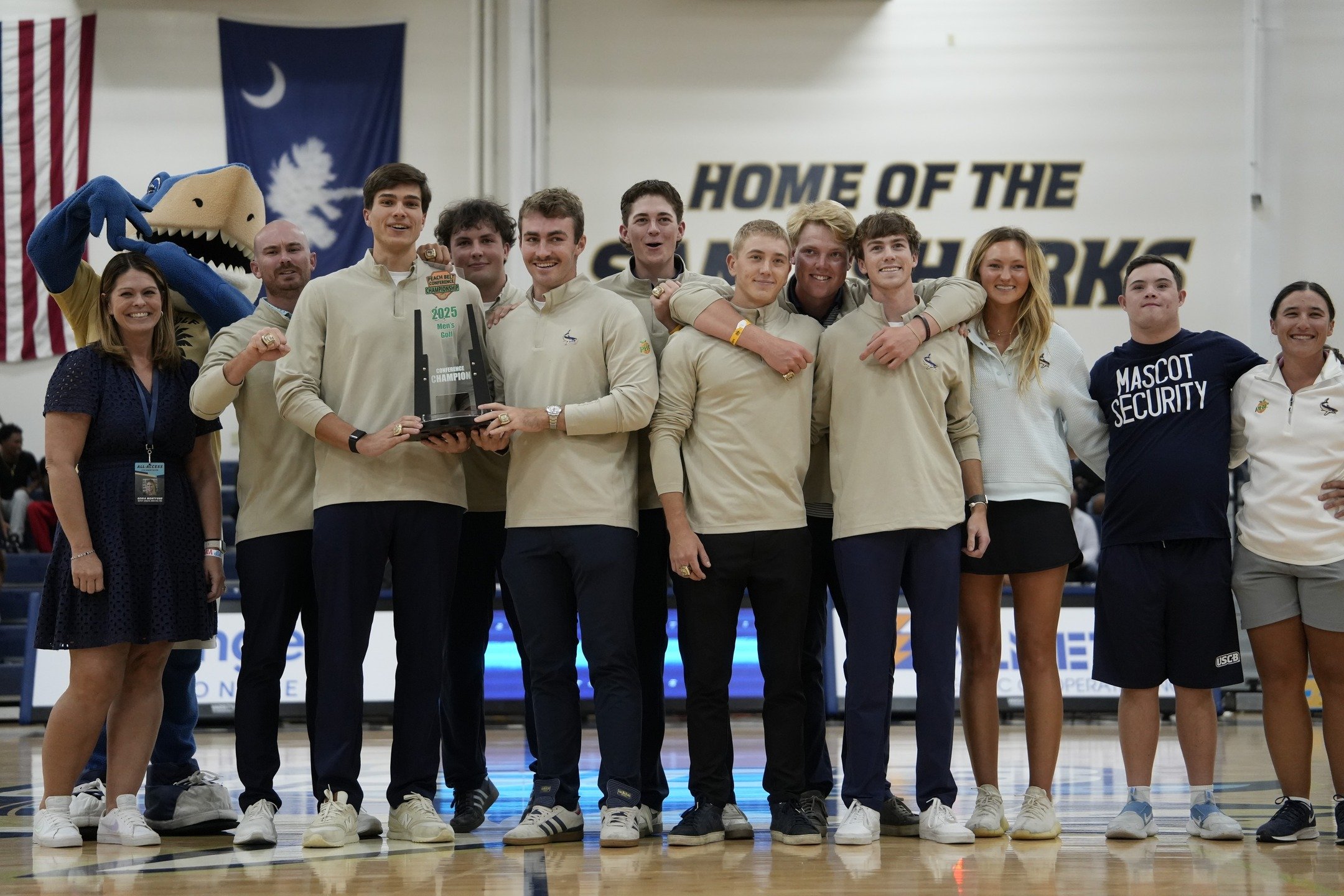 Carousel post from uscbsandsharks.