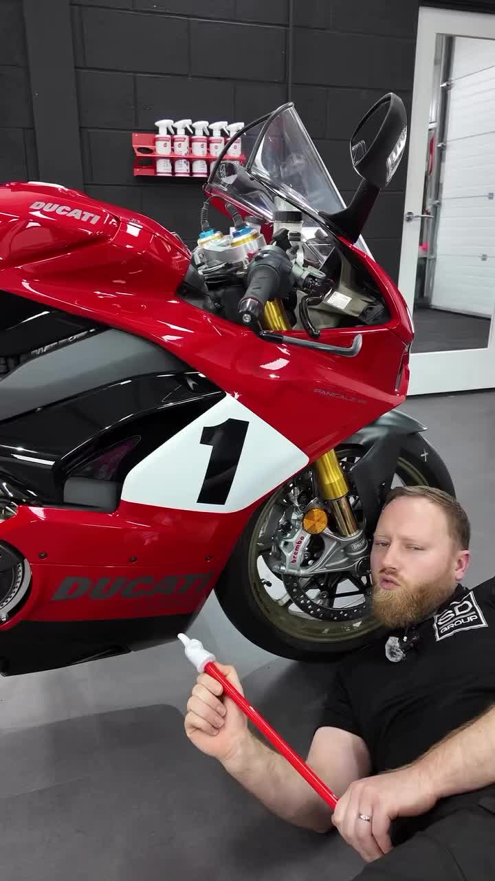 Video post from spotlessdetailing_group.