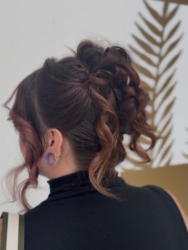 Carousel post from jeanmadeline.