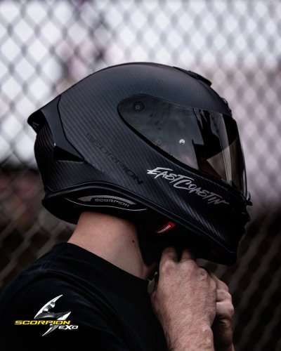 Photo post from motomax.