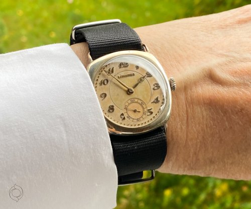 Carousel post from schoenesammleruhren.