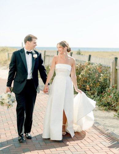 Carousel post from lelitebridal.