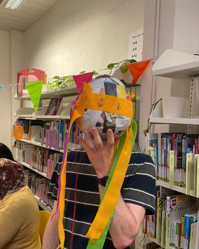 Carousel post from bibliotheeksintgillis.