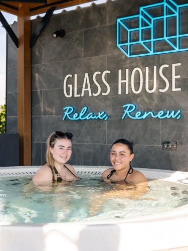 Photo post from glasshouseretreat.