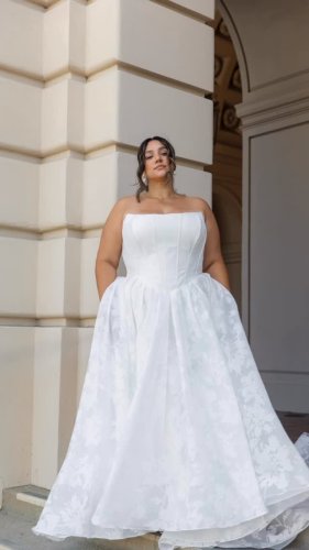 Video post from thecurvybridenj.