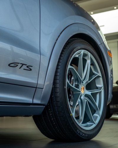 Carousel post from porschewarrington.