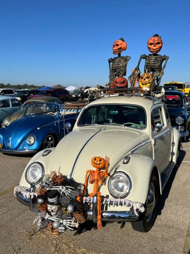 Carousel post from pomonaswapmeet.