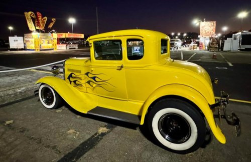 Carousel post from pomonaswapmeet.