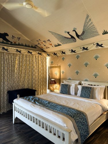 Carousel post from imahimaagarwal.