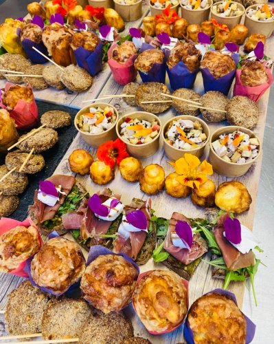 Carousel post from miditreizepontarlier.