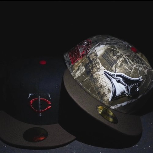 Carousel post from exclusive.fitted.