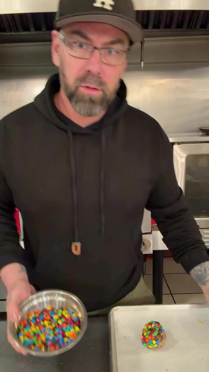 Video post from famous_creations_catering.