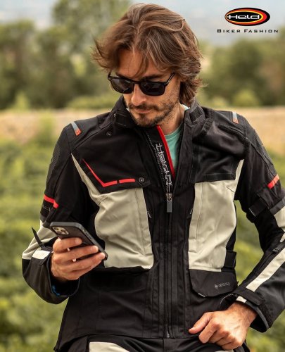 Photo post from motomax.