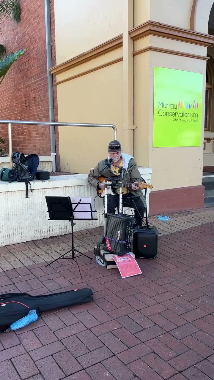Video post from alburycity.