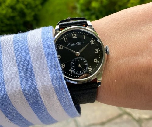 Carousel post from schoenesammleruhren.