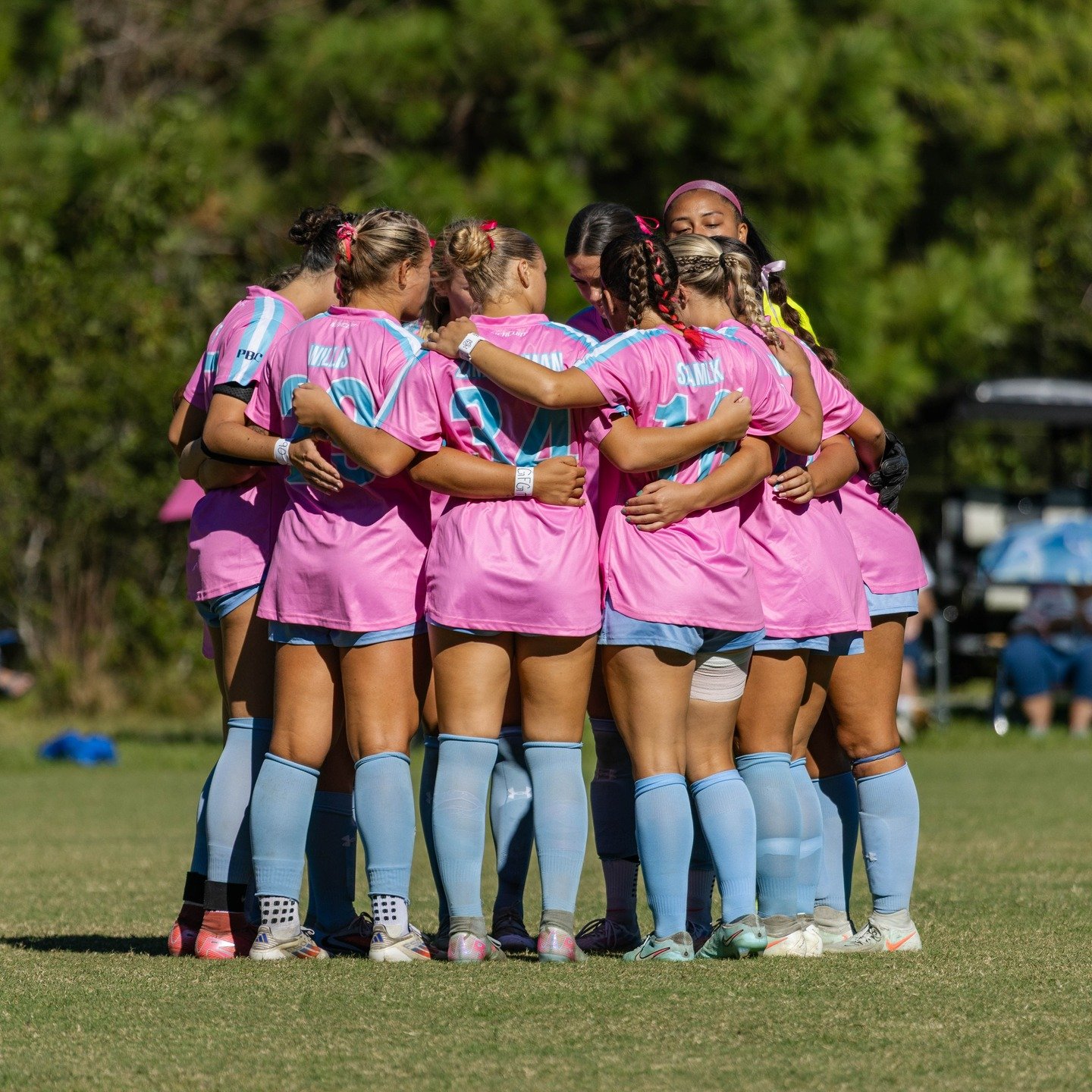 Carousel post from uscbsandsharks.