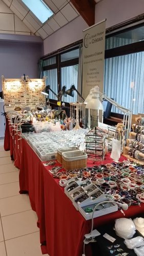 Video post from lemondemagiquedescristaux.