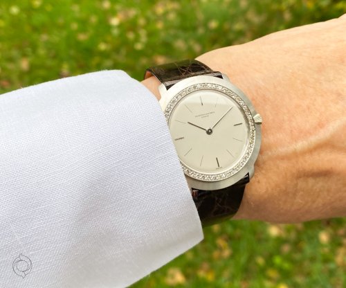 Carousel post from schoenesammleruhren.