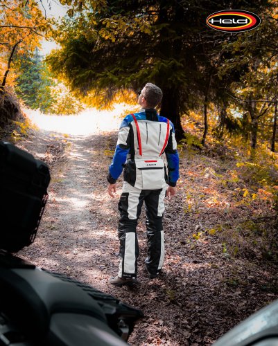 Photo post from motomax.