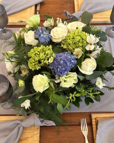 Carousel post from la_gifteria.